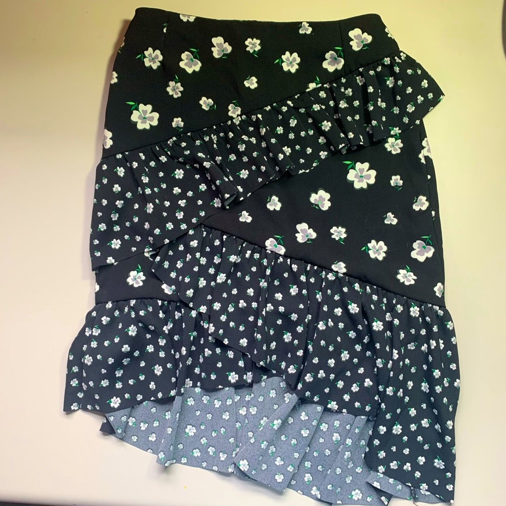 H&M Asymmetrical Tiered Floral Skirt Women’s 2